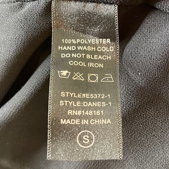 Smell The Roses Spaghetti Strap Floral V Neck Halter Back Maxi Dress Size Small - Picture 9 of 16